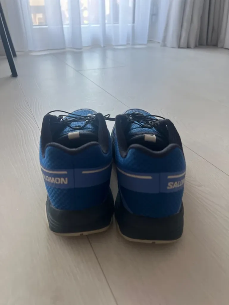 Used Salomon sneakers bike — image 5 of 7
