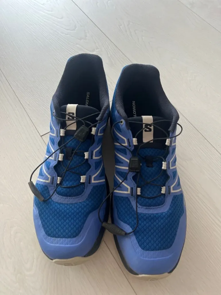 Used Salomon sneakers bike — image 3 of 7
