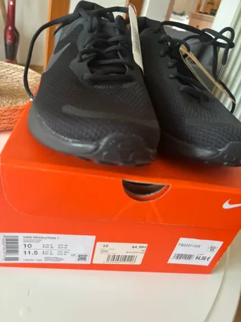 Used Nike Revolution 7 bike — image 5 of 5