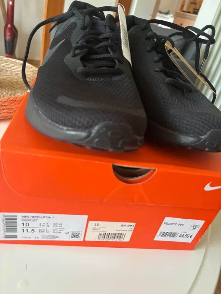 Used Nike Revolution 7 bike — image 5 of 5