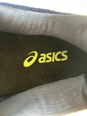 Used Asics Gel-Nimbus 23 bike — image 4 of 8