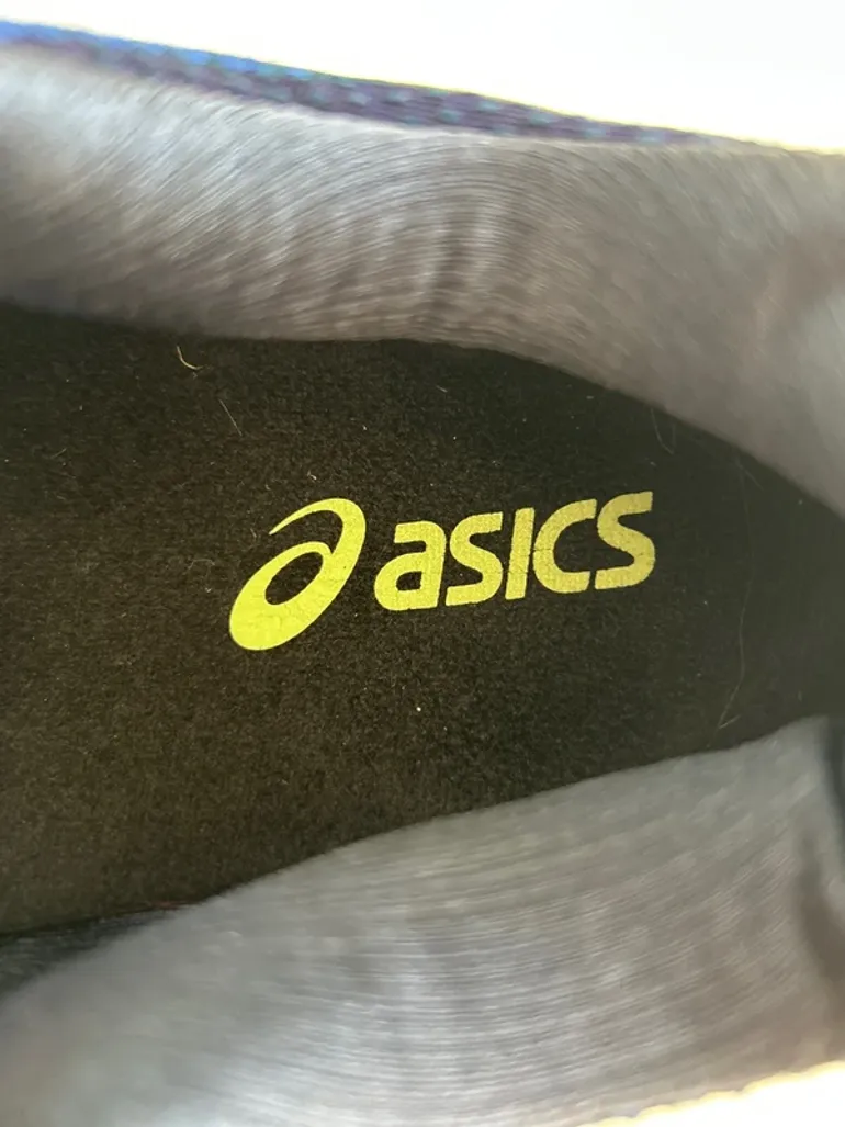 Used Asics Gel-Nimbus 23 bike — image 4 of 8