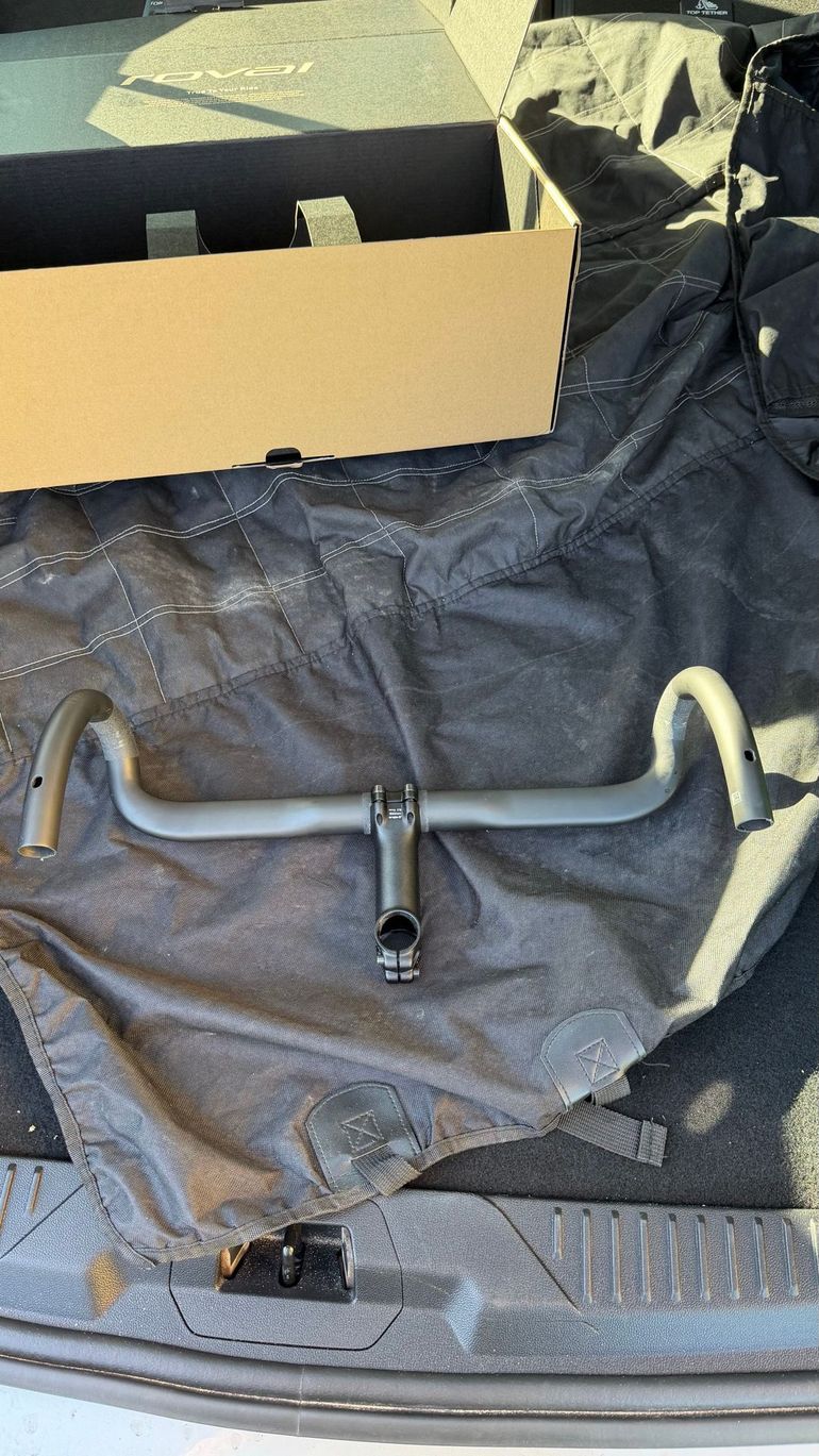 Gebrauchtes Roval Terra Handlebar 2026 bike — Bild 4 von 6