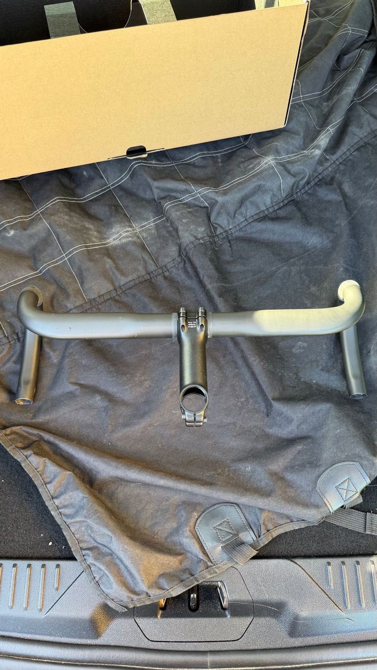 Gebrauchtes Roval Terra Handlebar 2026 bike — Bild 1 von 6