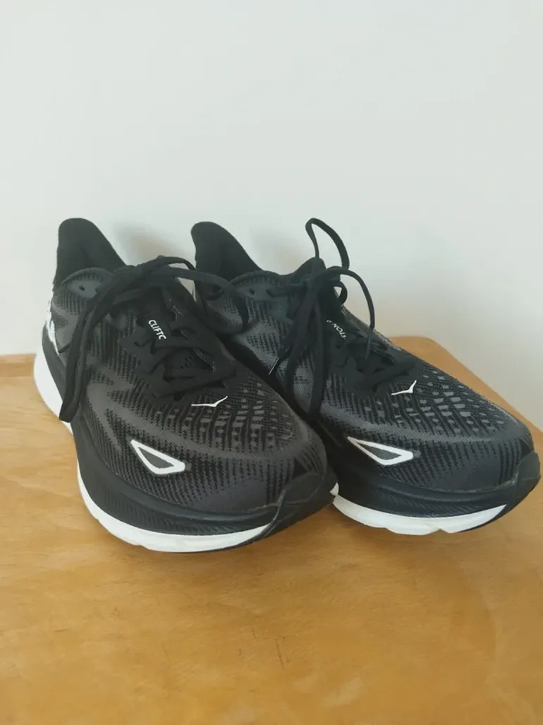 Tweedehands Hoka Clifton 9 bike — afbeelding 4 van 13