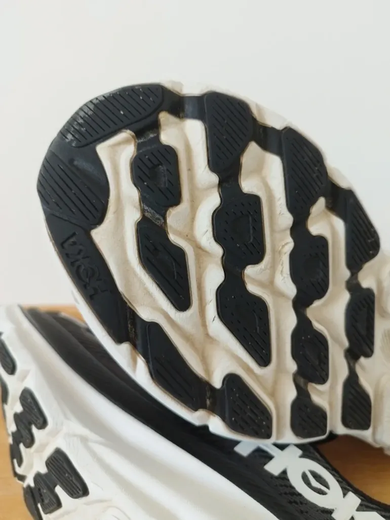 Tweedehands Hoka Clifton 9 bike — afbeelding 12 van 13