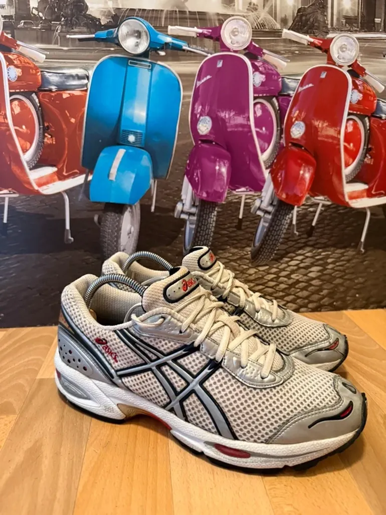 Used Asics Gel-Cumulus bike — image 1 of 5
