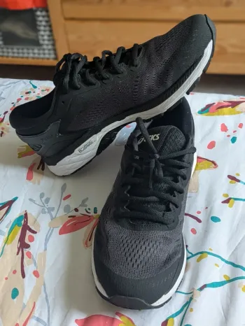 Asics Gel Kayano 24 bike de segunda mano