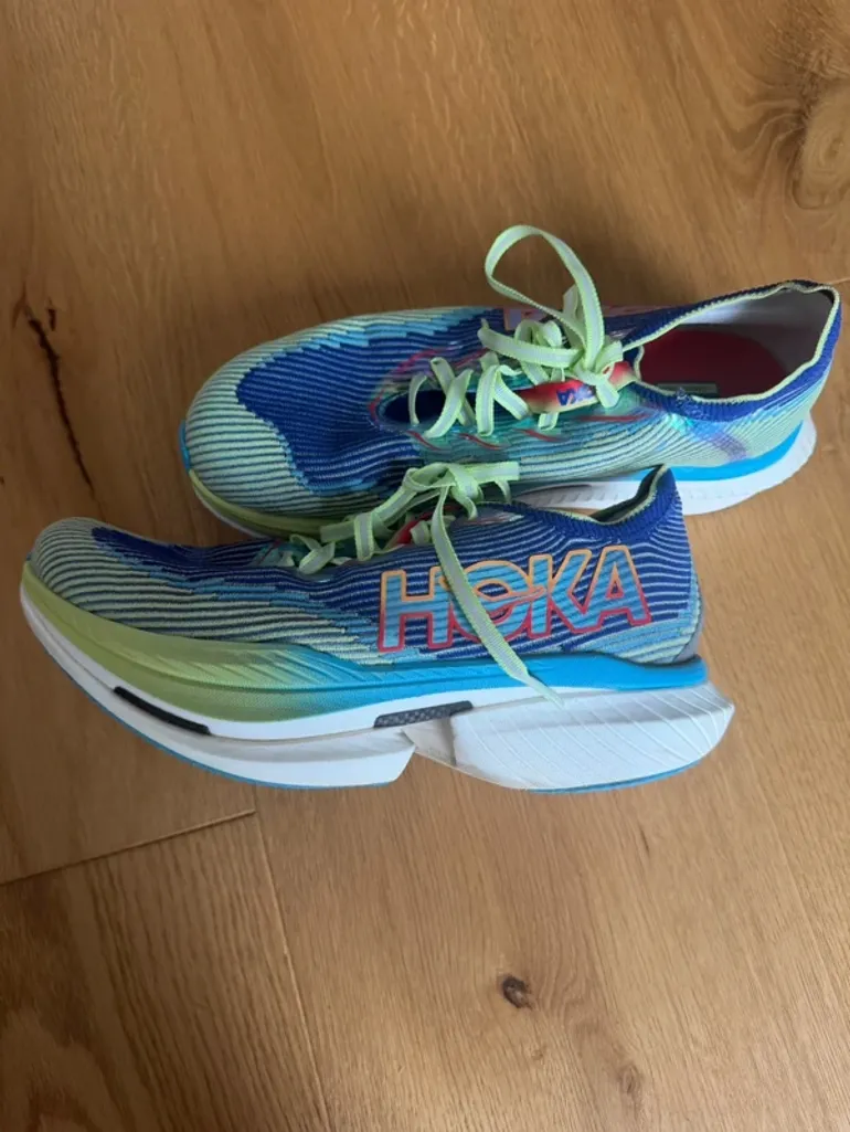 Brugt Hoka Cielo X1 bike — billede 1 af 4