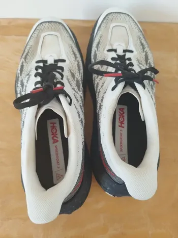 Used Hoka Speedgoat 5 bike — image 5 of 10