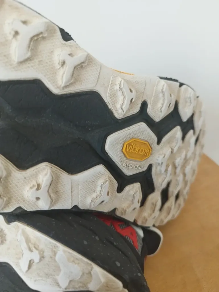 Used Hoka Speedgoat 5 bike — image 9 of 10