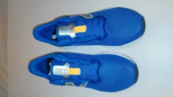 Used New Balance Fresh Foam Arishi bike — image 3 of 9