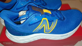 Used New Balance Fresh Foam Arishi bike — image 2 of 9