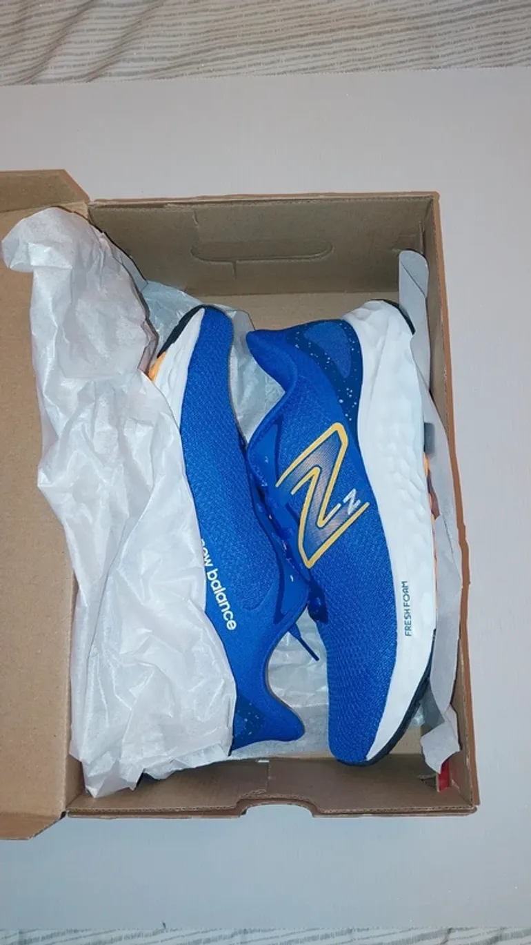 Used New Balance Fresh Foam Arishi bike — image 8 of 9
