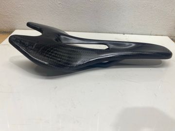 Used GELU K4 Carbon Saddles & Seatposts