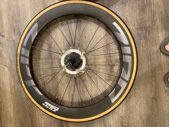 Used Zipp 404 Firecrest Wheelset 2024 bike — image 2 of 3