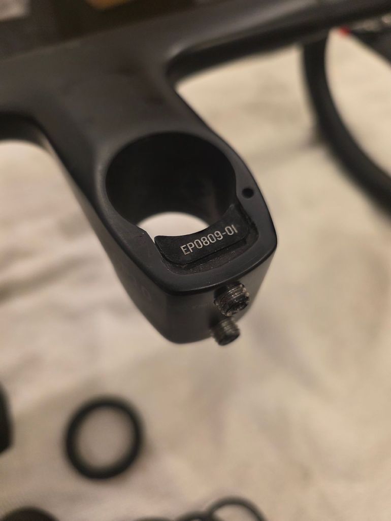 Used Canyon Aeroad CP 10 Handlebar 2022 bike — image 3 of 6