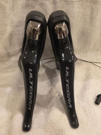 Used Shimano Ultegra Disc Brake Levers and Calipers bike — image 2 of 9