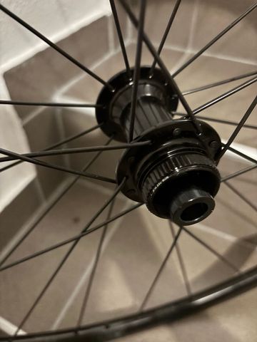 Käytetty Dt Swiss DB470 2025 bike — kuva 8 / 8