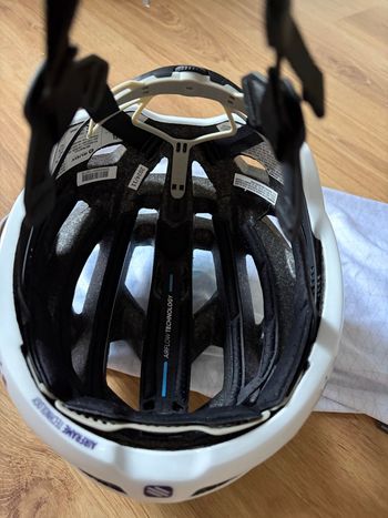 Used Rudy project Bahrain Victorious Helmet 2025 bike — image 3 of 7