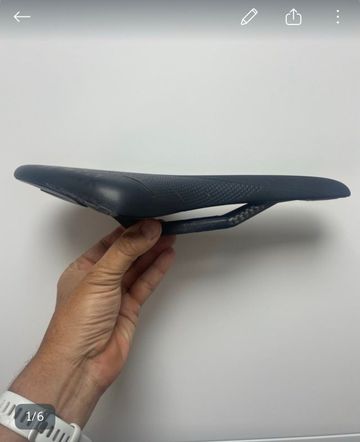 Used Fizik Carbon Saddle 2023 Saddles & Seatposts