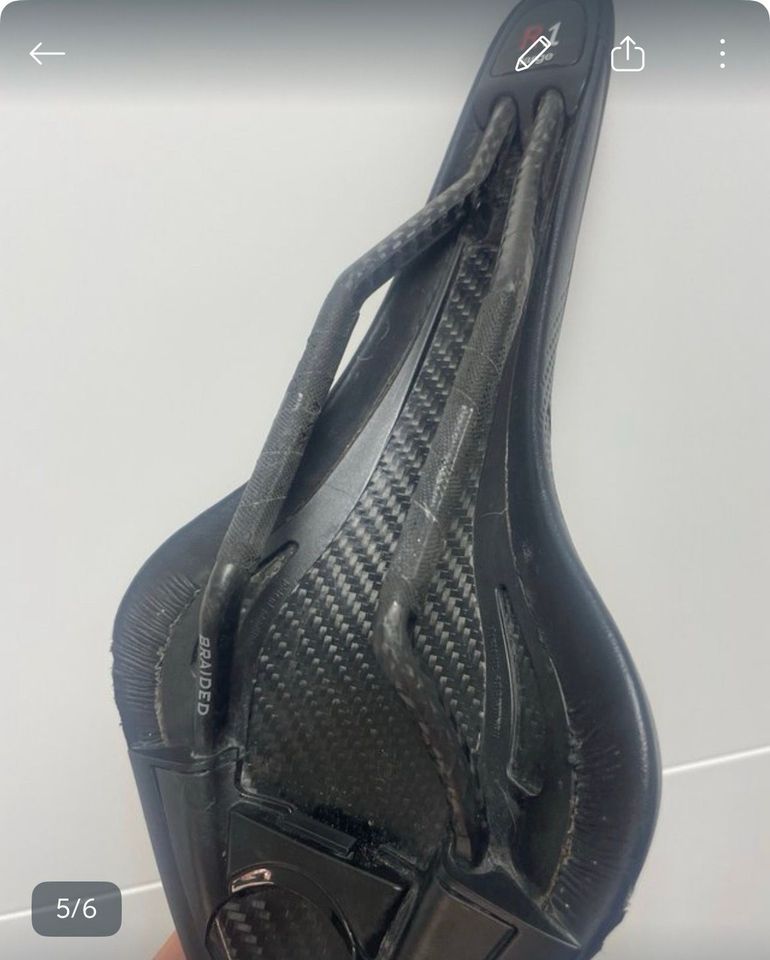 Used Fizik Carbon Saddle 2023 bike — image 5 of 6