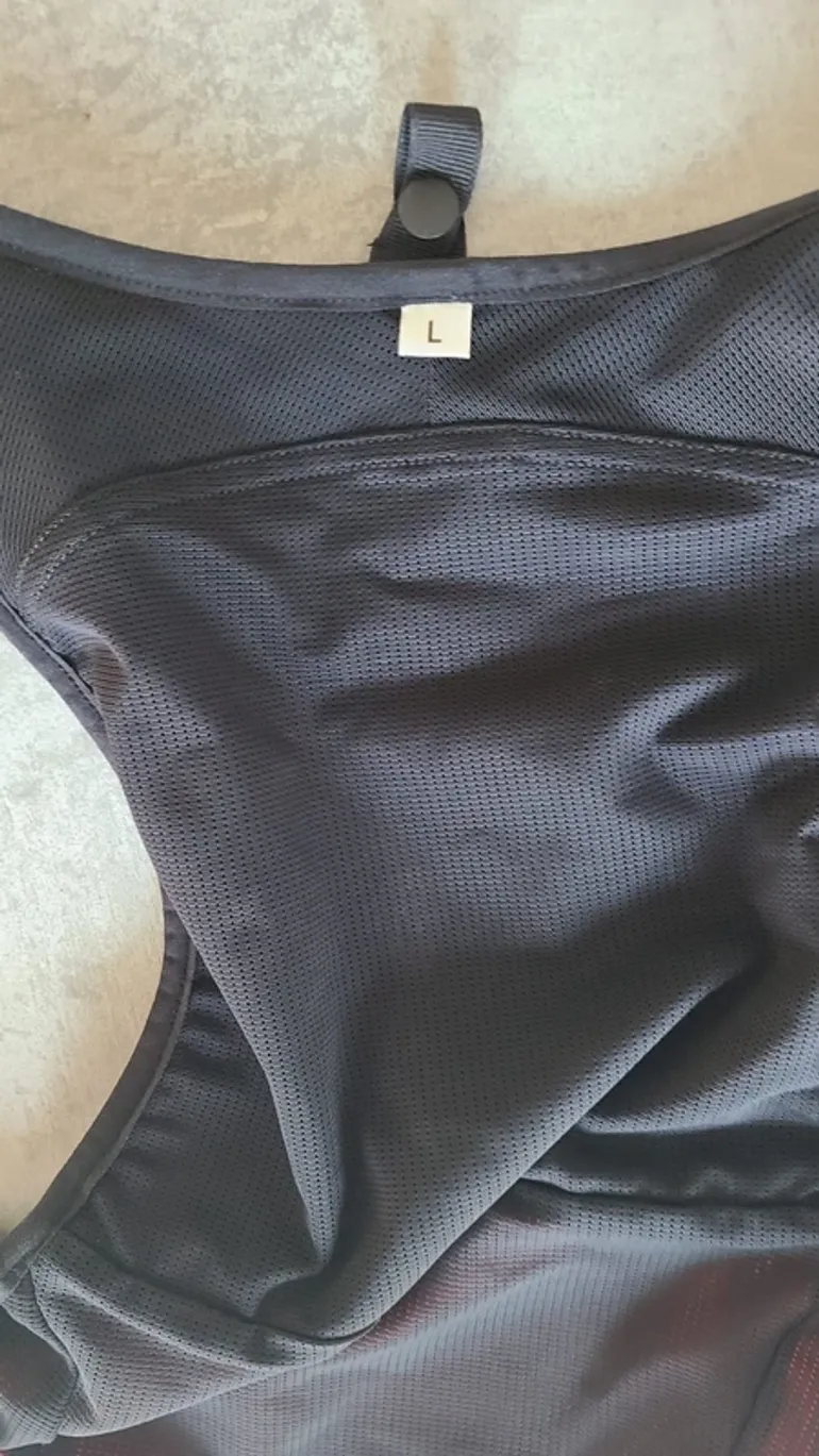La Sportiva Ultra Trail Vest 10L 2026 bike d'occasion — image 6 sur 8
