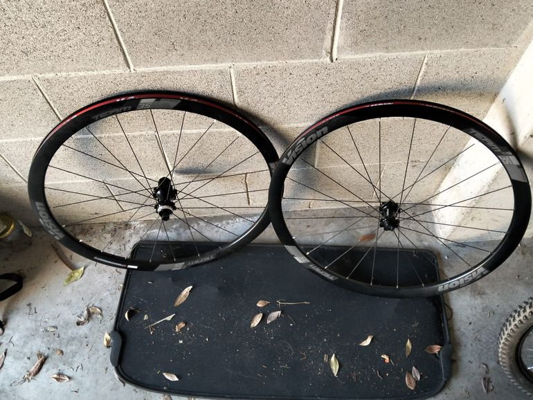 Used Vision Team 35 Disc Brake Alloy Wheelset 2026 bike — image 4 of 4