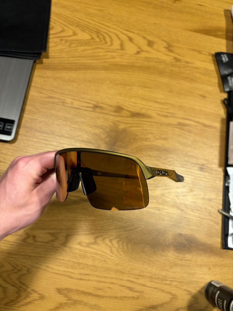 Oakley Sutro Lite Sunglasses 2025 bike d'occasion — image 1 sur 7