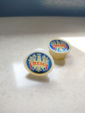 Gebrauchtes Bianchi White Handlebar Plugs for Vintage Bikes bike