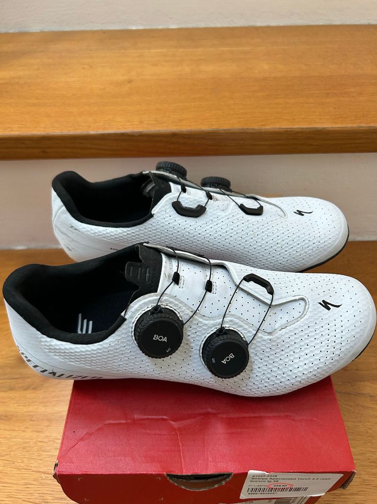 Used Specialized Torch 3.0 Road Shoes 2025 bike — image 3 of 6