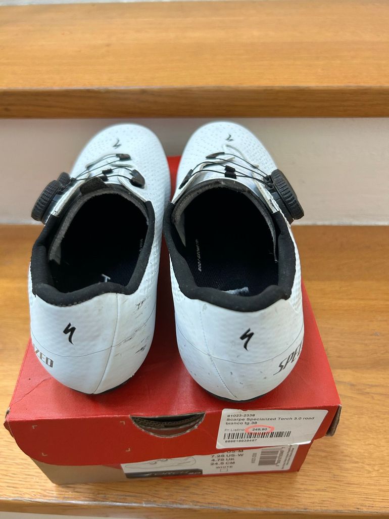 Used Specialized Torch 3.0 Road Shoes 2025 bike — image 4 of 6