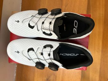Used Specialized Torch 3.0 Road Shoes 2025 bike — image 5 of 6