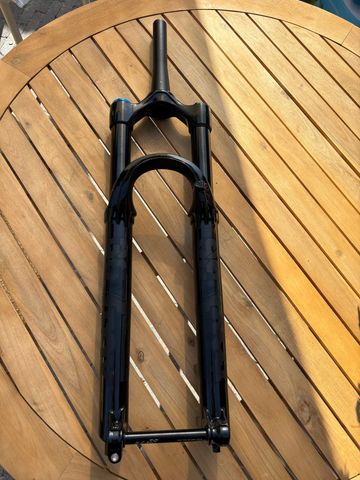 Fox 36 Elite Grip2 Fork 2025 bike usato — immagine 1 di 10