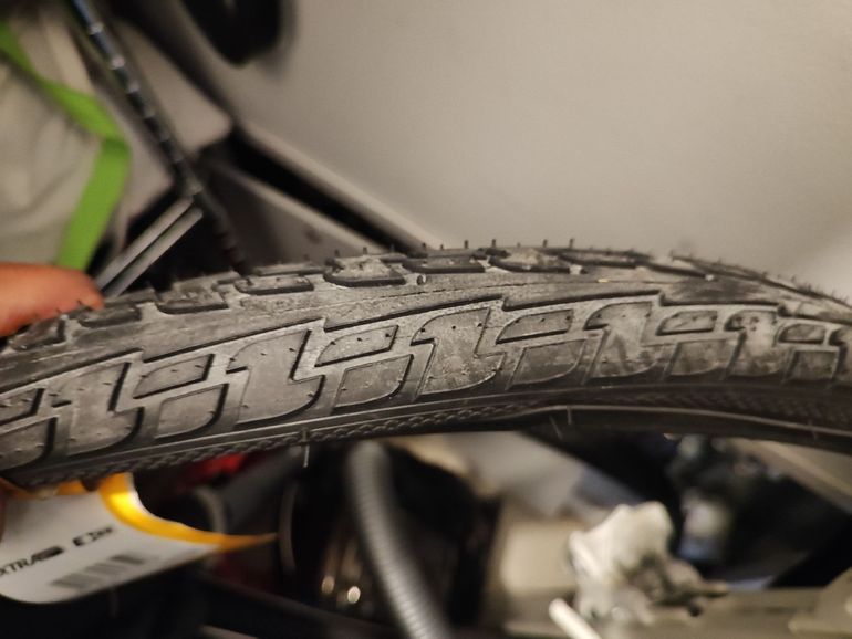 Used Continental Ride Tour 26x1, 75 bike — image 1 of 3