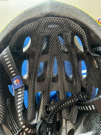 Used Briko Fluo Helmet bike — image 6 of 8