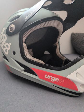 Gebrauchtes Urge pro co Pro Helmet 2026 bike — Bild 6 von 7