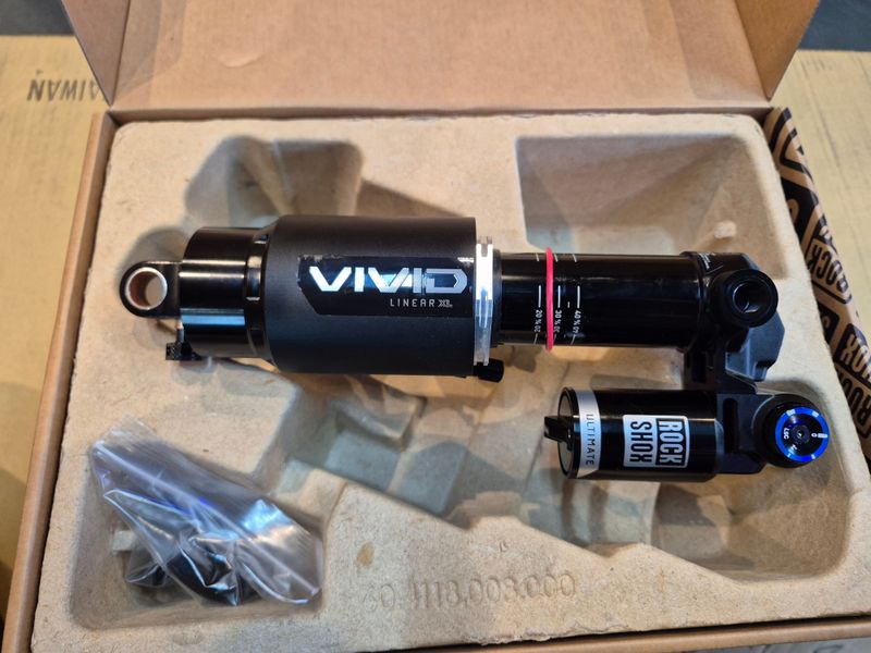 RockShox Vivid Ultimate RC2T D1 Trunnion 205x65 Rear Suspension usato