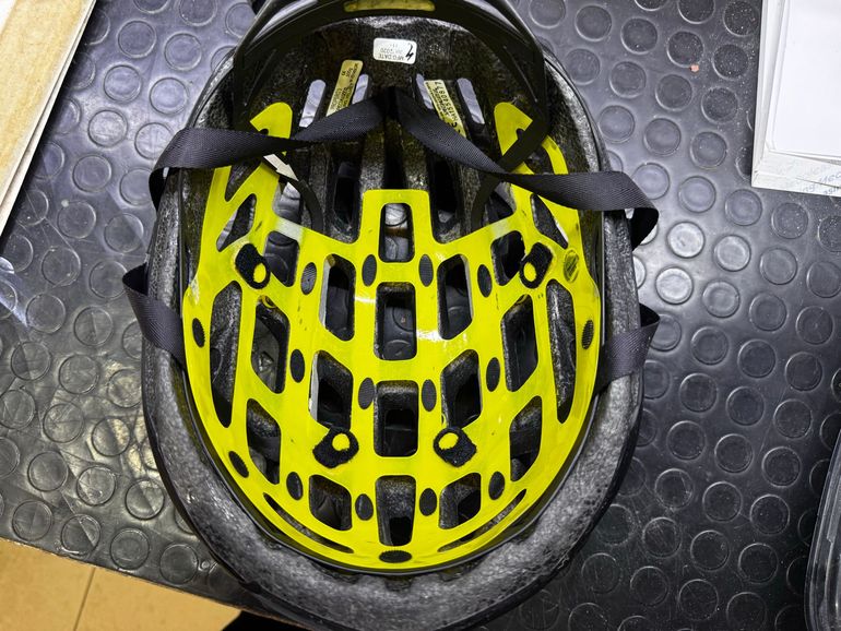 Used Specialized Casco Helmet bike — image 4 of 5