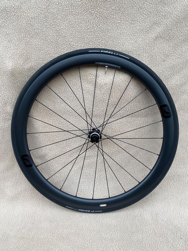 Most 40 Ultrafast 2025 bike d'occasion — image 7 sur 8