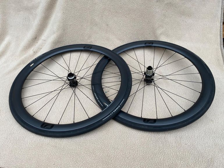 Most 40 Ultrafast 2025 bike d'occasion — image 1 sur 8