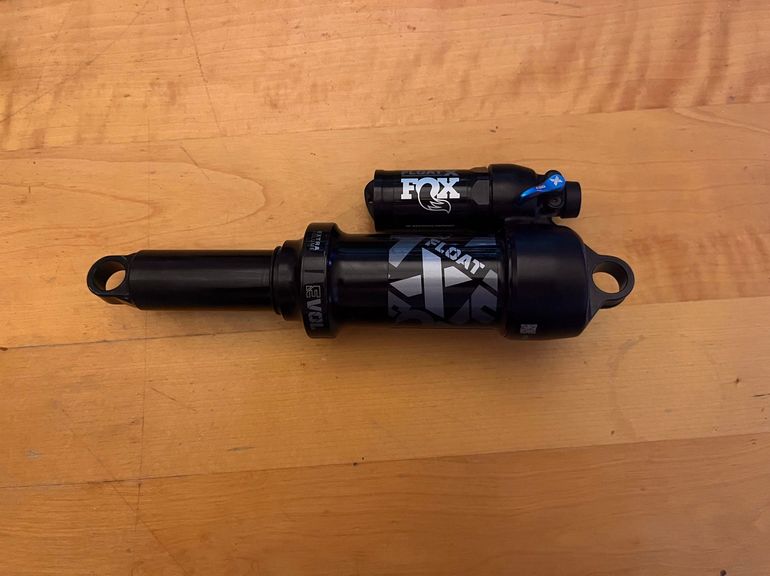 Käytetty Fox Racing Float X Performance Rear Shock 2022 bike — kuva 2 / 2