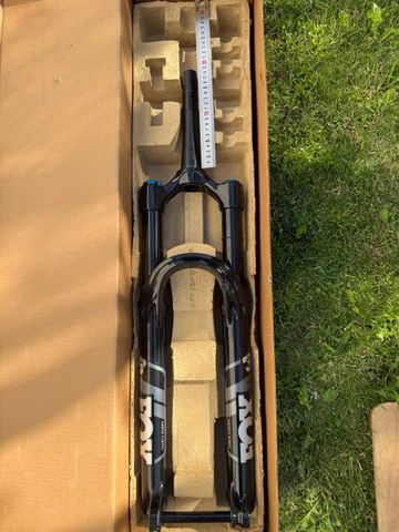 Brugt Fox 38 Performance GRIP 29" 160 mm Fork 2026 bike — billede 5 af 6