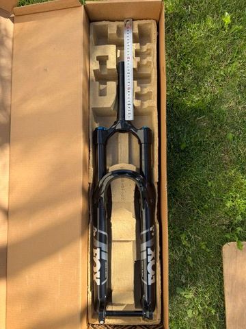 Brugt Fox 38 Performance GRIP 29" 160 mm Fork 2026 bike — billede 4 af 6