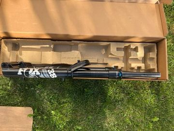 Brugt Fox 38 Performance GRIP 29" 160 mm Fork 2026 bike — billede 6 af 6