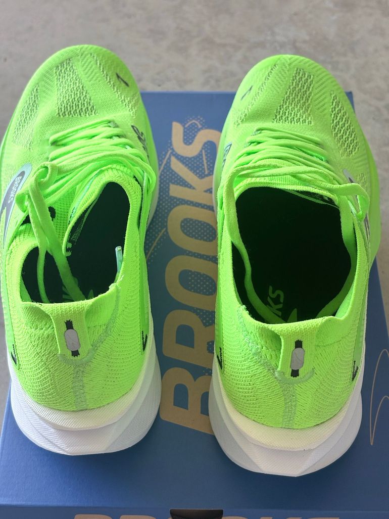 Brooks Hyperion Max3 2026 bike usato — immagine 3 di 6