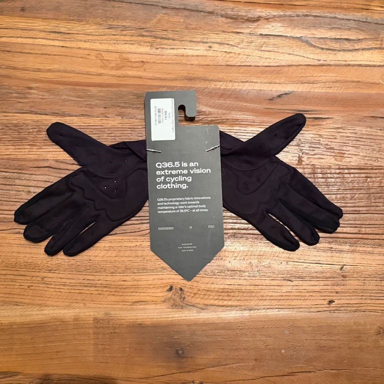 Used Q36.5 Adventure Gloves Long Fingers Navy L// NEW!! 50% OFF!! 2025 bike — image 1 of 2