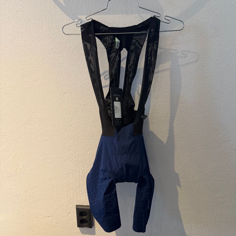 Used Q36.5 Dottore Clima Bib Shorts Navy Blue XS// NEW!! 50% OFF!! 2025 bike — image 1 of 2