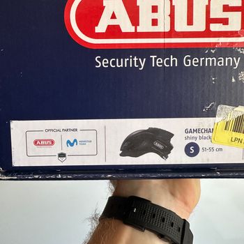 ABUS Gamechanger Shiny Black Helmet size S bike d'occasion — image 12 sur 12