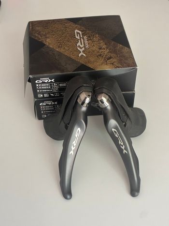 Used Shimano GRX ST-RX810 Dual Control Levers (2x11s) 2019 bike